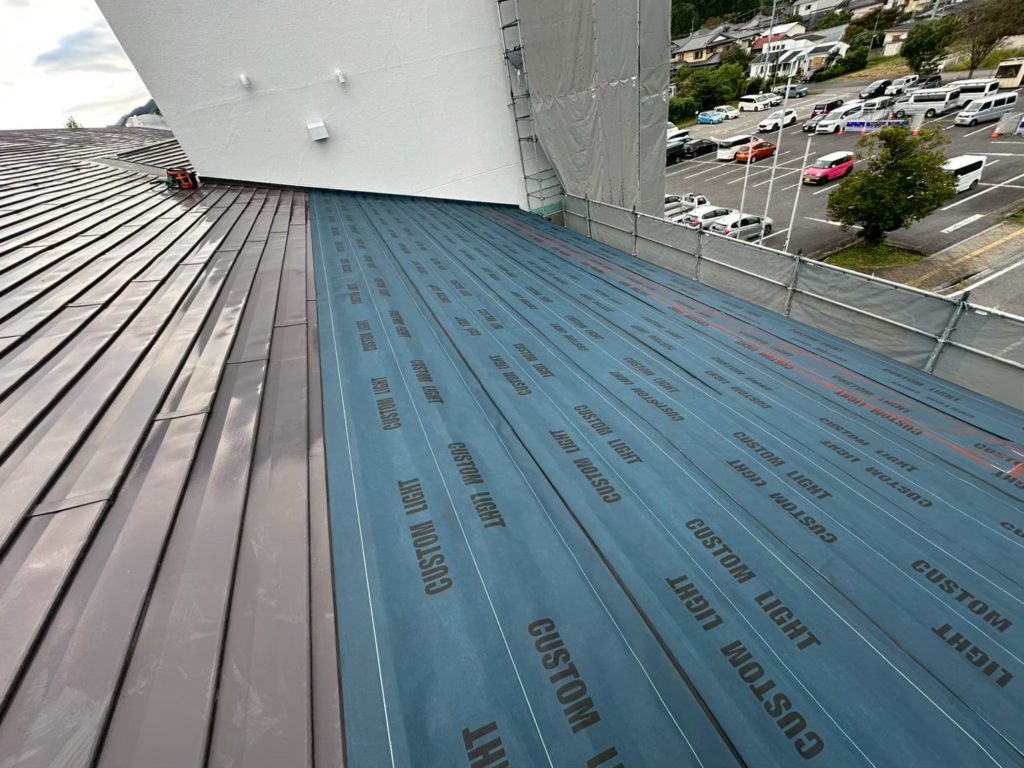 日光市 屋根 施工中