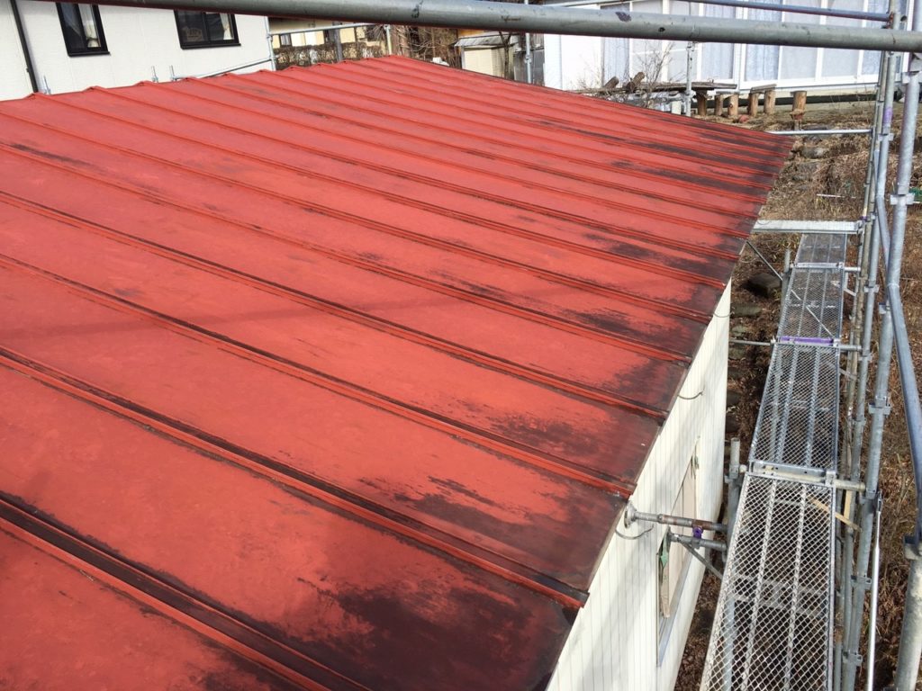 日光市　屋根　カバー工法　施工前　雪止め